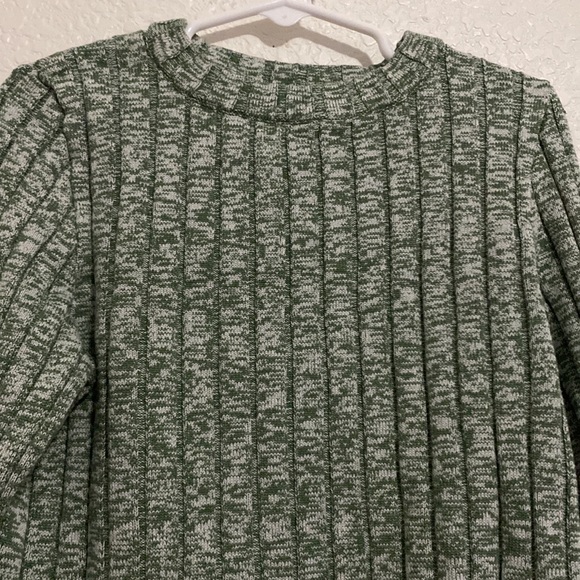 H&M Green Sweater Size 10 - Picture 3 of 5